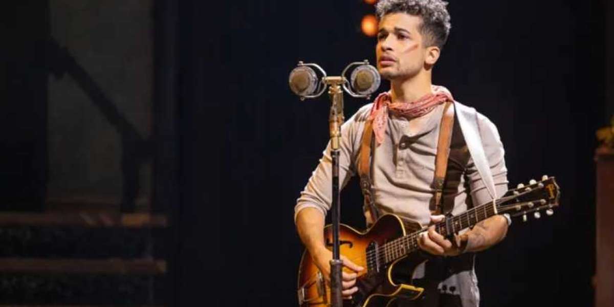 Jordan Fisher Is Having One Hell Of A Good Time In ‘Hadestown’
