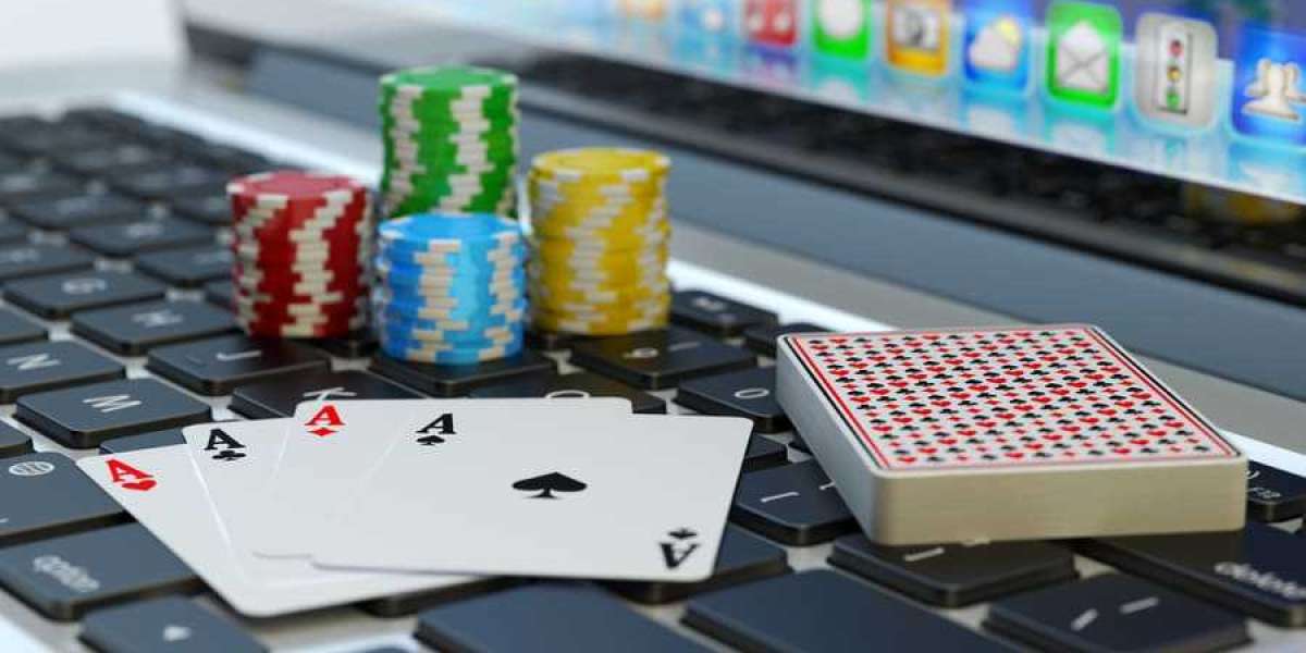 Bankroll Banter: Navigating the Digital Green Felt of Online Baccarat